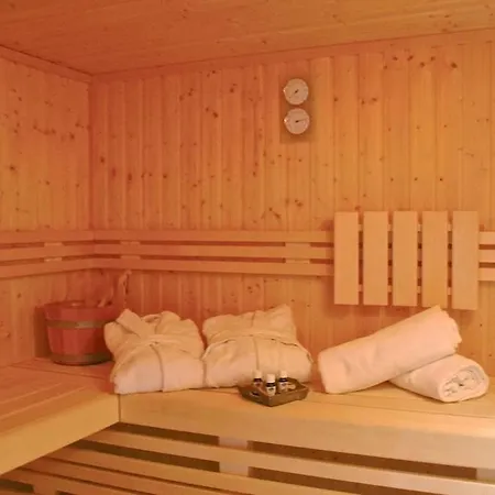 With 2 Bedrooms * Goehren-Lebbin