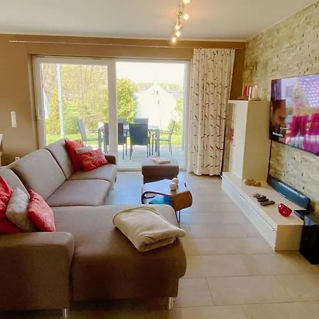 With 2 Bedrooms Holiday home