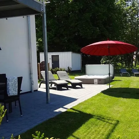 With 2 Bedrooms Holiday home Goehren-Lebbin