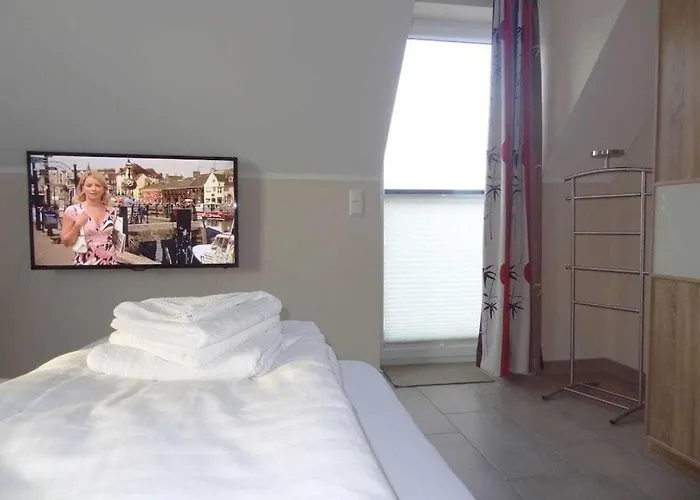 With 2 Bedrooms Göhren-Lebbin